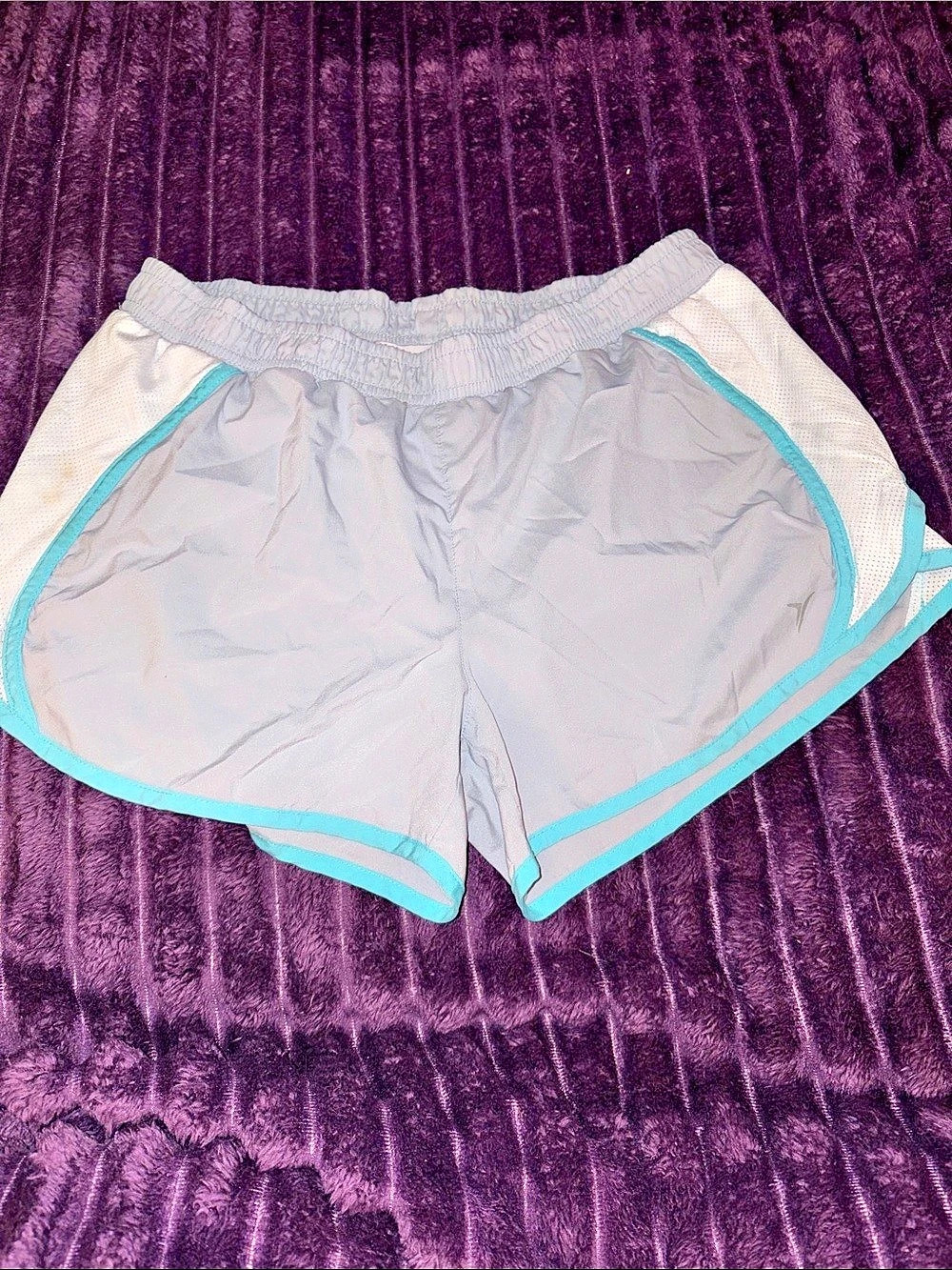 Active Old Navy Women's Athletic Shorts in Gray & Turquoise Like New